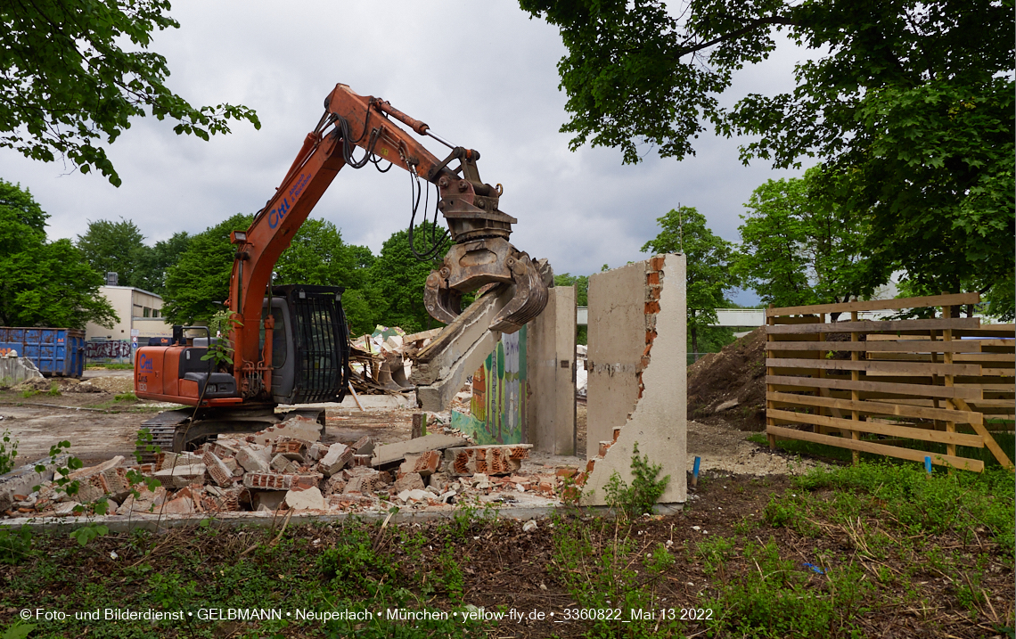 13.05.2022 - Baustelle am Haus für Kinder in Neuperlach